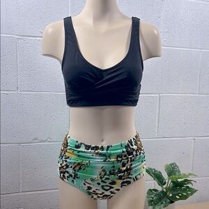 NWOT Black and Leopard Print Bikini Set​​